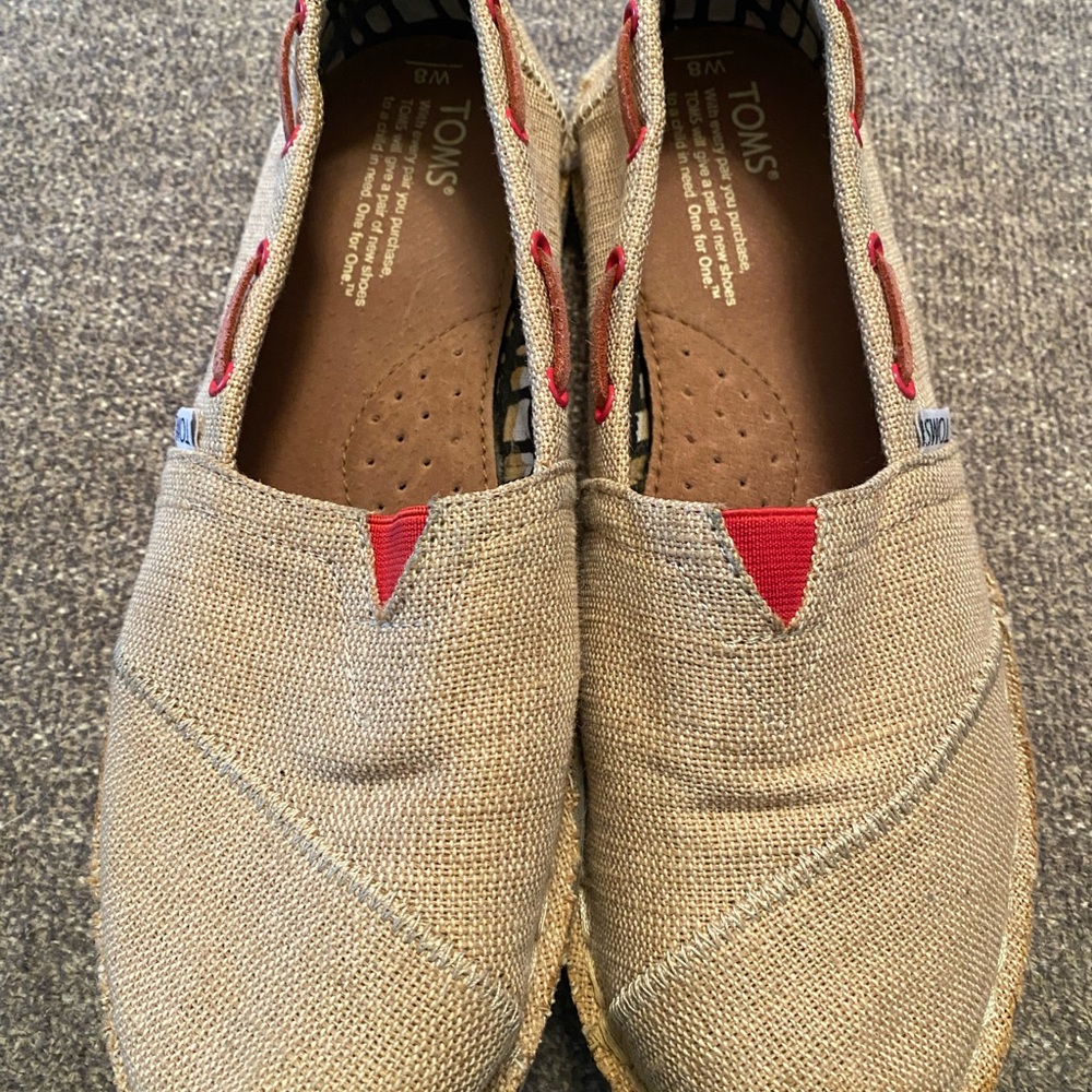 TOMS - Picture 3 of 3